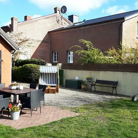 Ferienhaus-fuer-die-grossfamilie-oder-gruppenhaus-auf-dem-ferien-und-bauernhof-nielson-in-inselmitte * Bisdorf