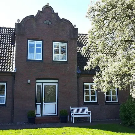 Holiday home Ferienhaus-fuer-die-grossfamilie-oder-gruppenhaus-auf-dem-ferien-und-bauernhof-nielson-in-inselmitte Bisdorf